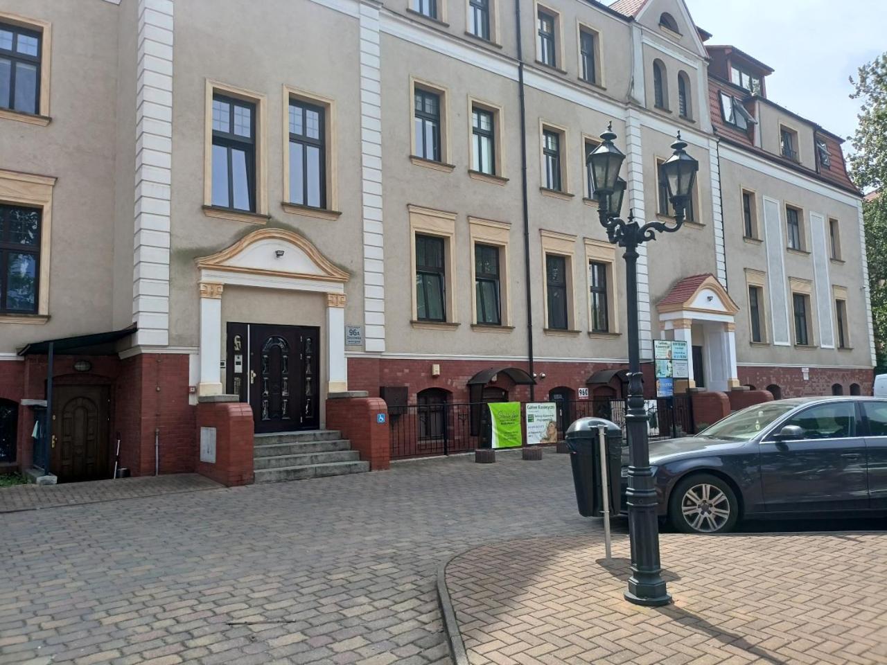 Lemuria Pokoje Hostel Chojnowska A Legnica Esterno foto
