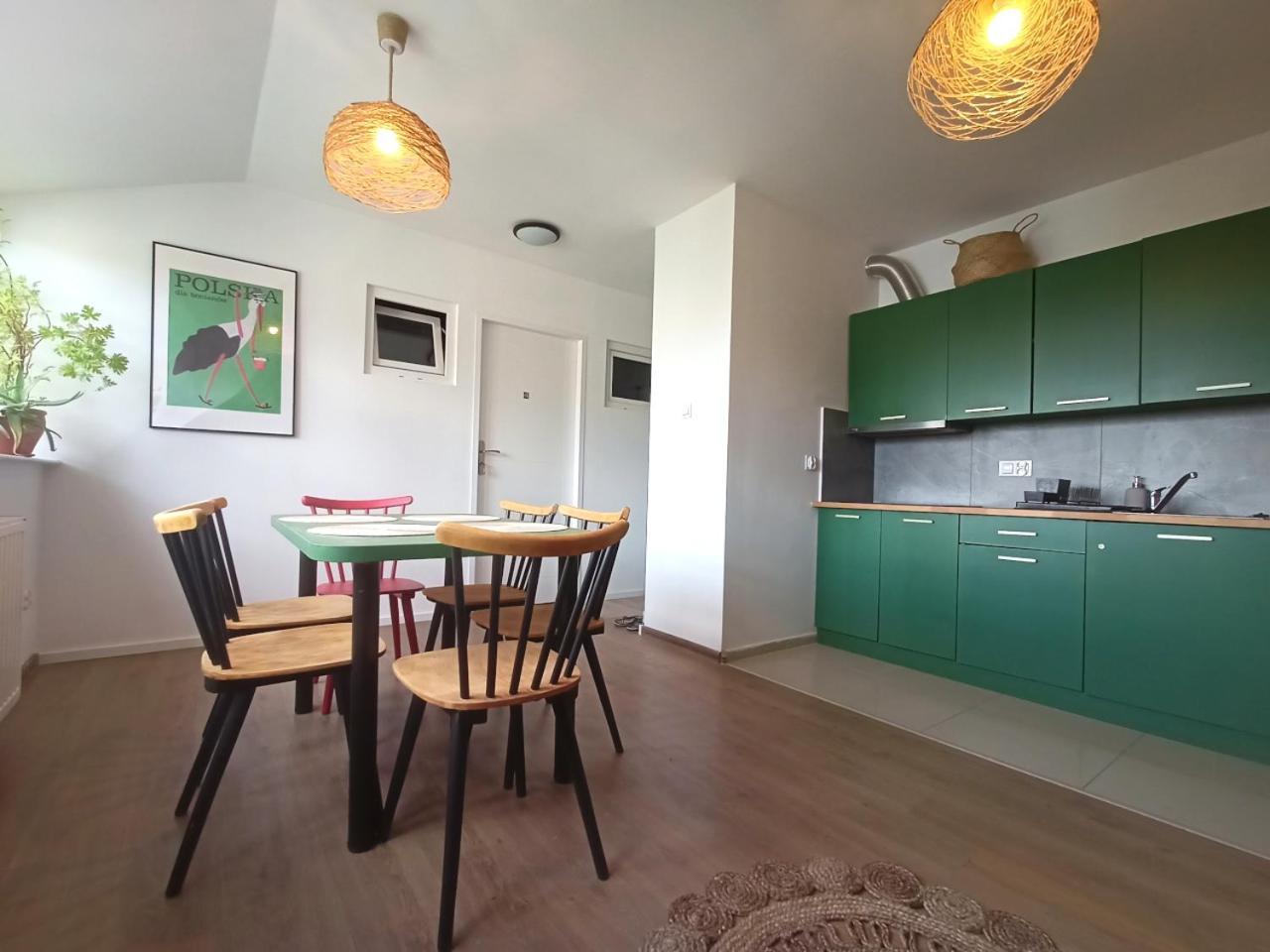 Lemuria Pokoje Hostel Chojnowska A Legnica Esterno foto
